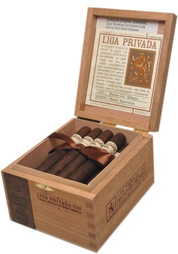 0004855_liga-privada-t52-short-panatela_500